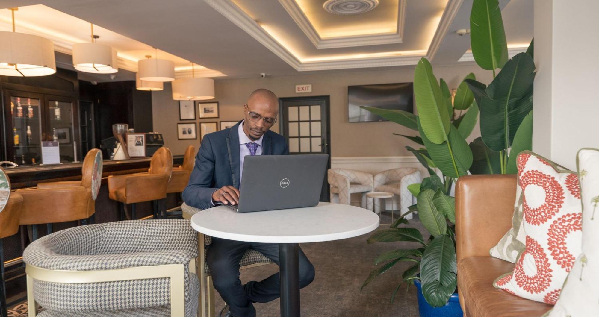 Anew Hotel Hilton Pietermaritzburg Luaran gambar